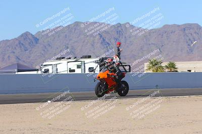 media/Nov-06-2023-Moto Forza (Mon) [[ce023d0744]]/4-Beginner Group/Session 4 (Finish Line Checker)/